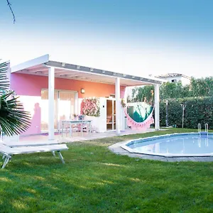 https://villetta-singola-tinmar.hotelinveneto.com